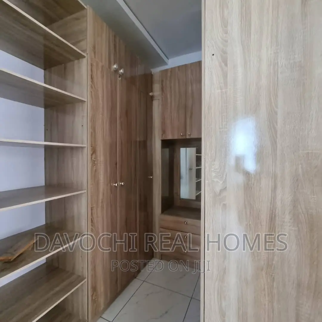 4bdrm Duplex in Ikota, Lekki for rent