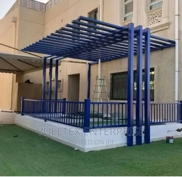 Pergola With Triple Legs