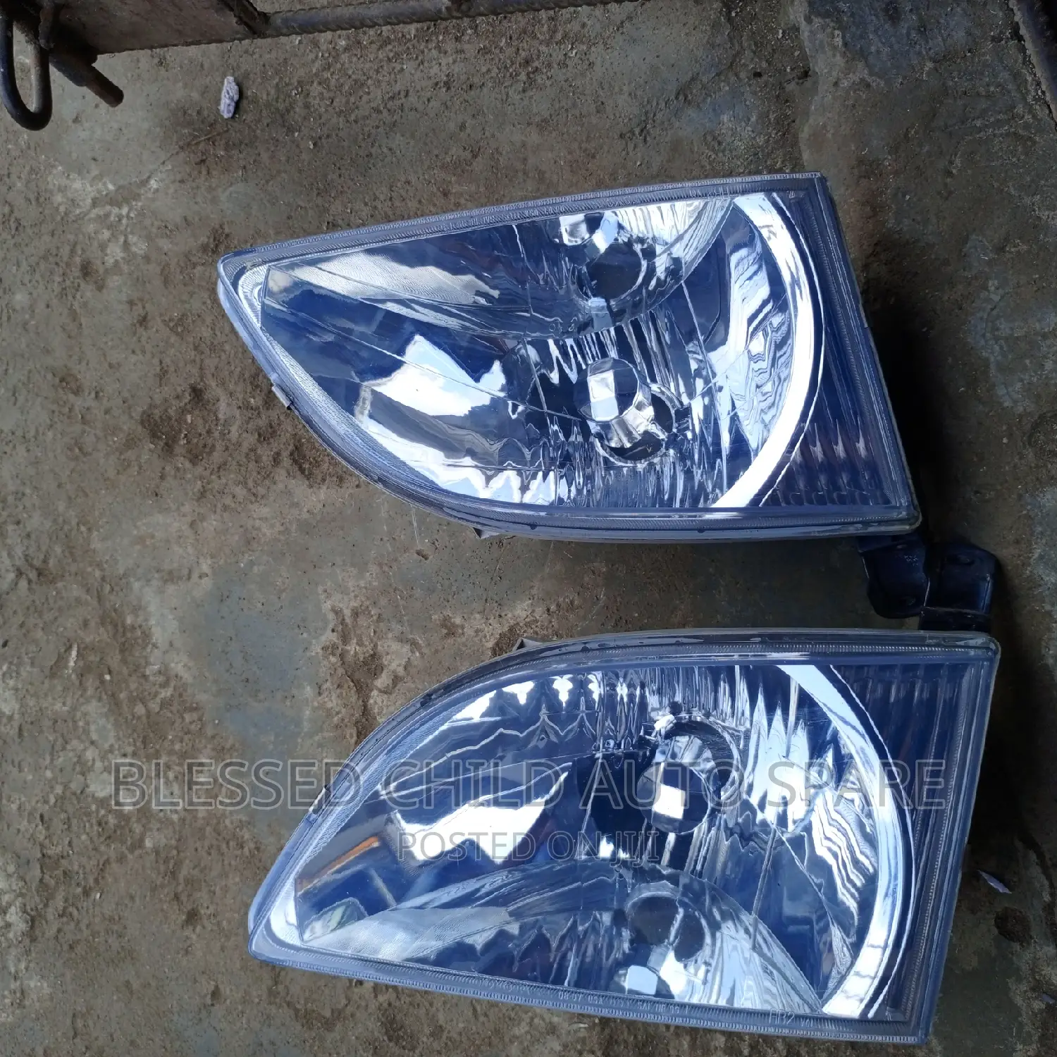 Headlamp Toyota Sienna 2001-2002