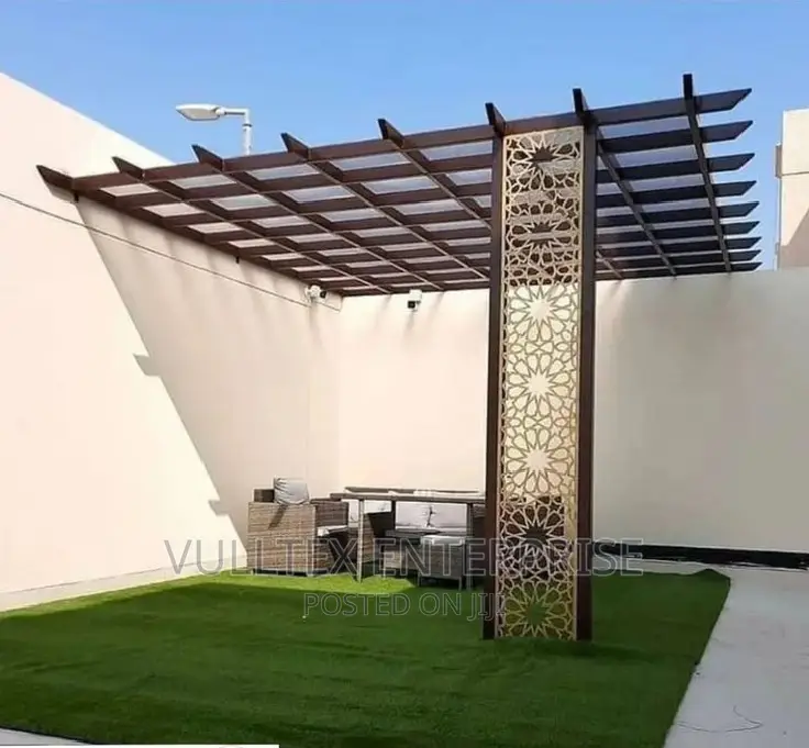 Pergola With Laser Cut Single Leg