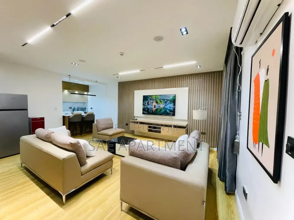 Beautifully Furnished Two Bedroom Shortlet