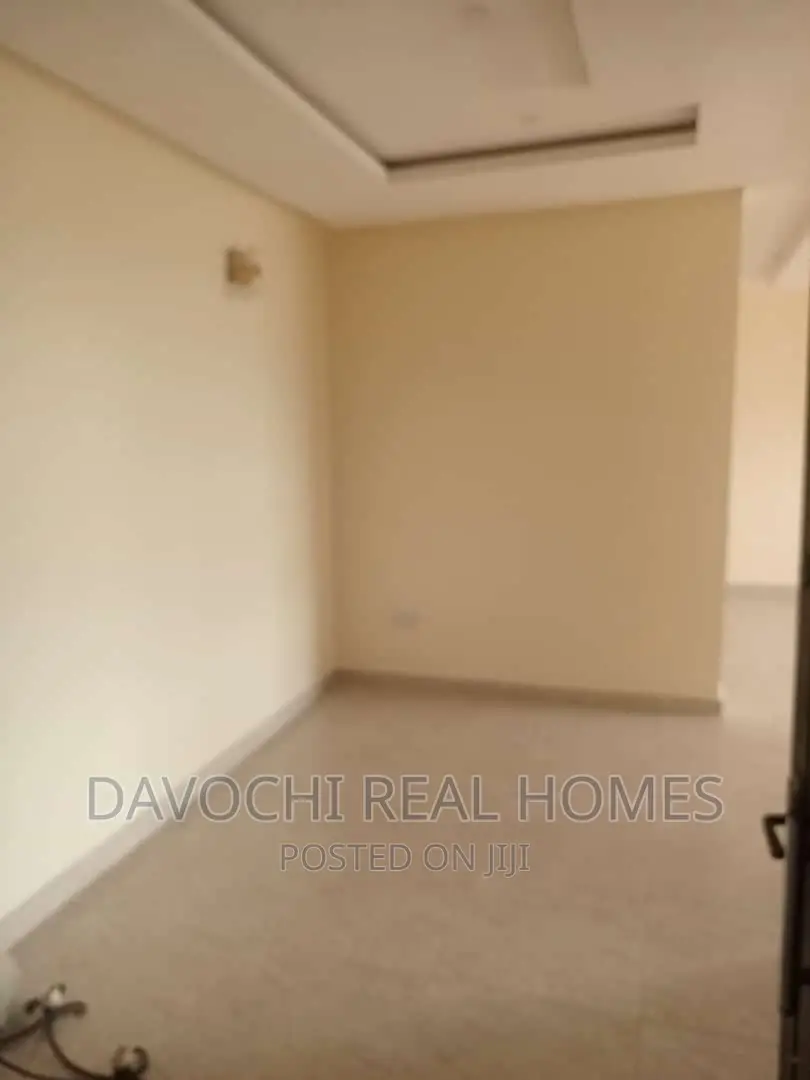 2bdrm Apartment in Chevron Drive, Lekki for rent