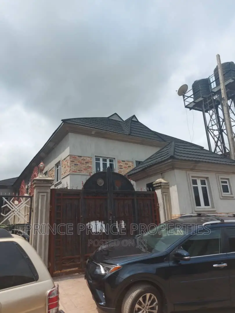 Furnished 5bdrm Duplex in Surulere for sale