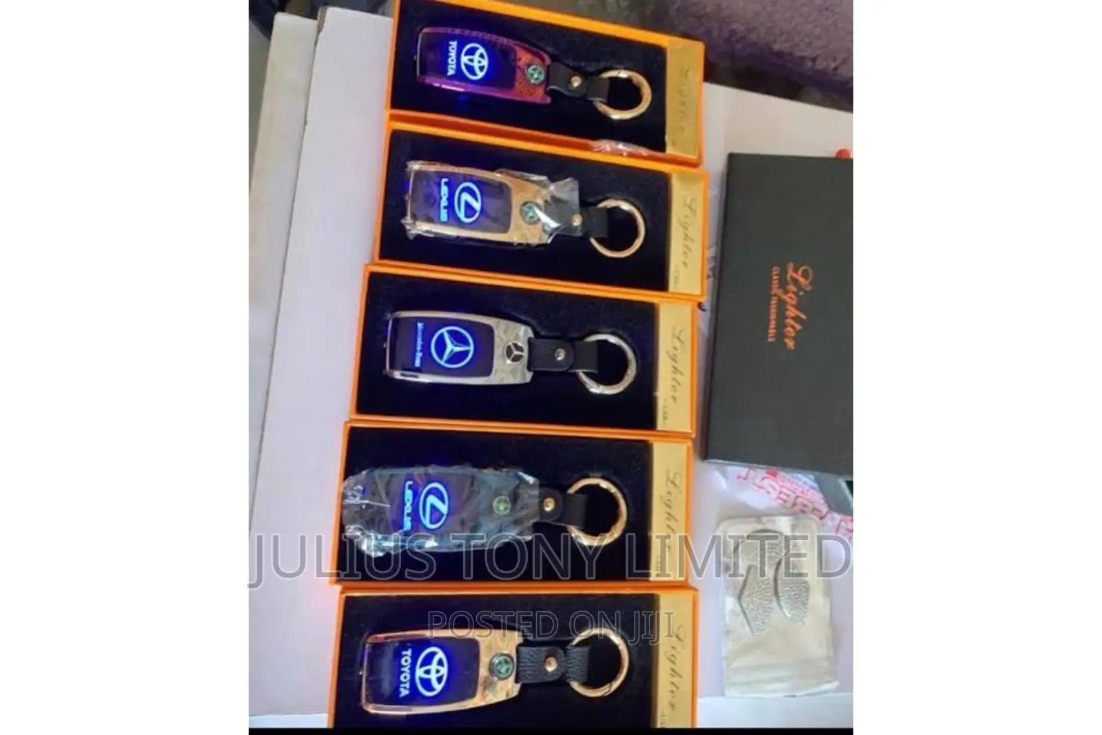 Car Key Holder Lighter With USB Charging Port