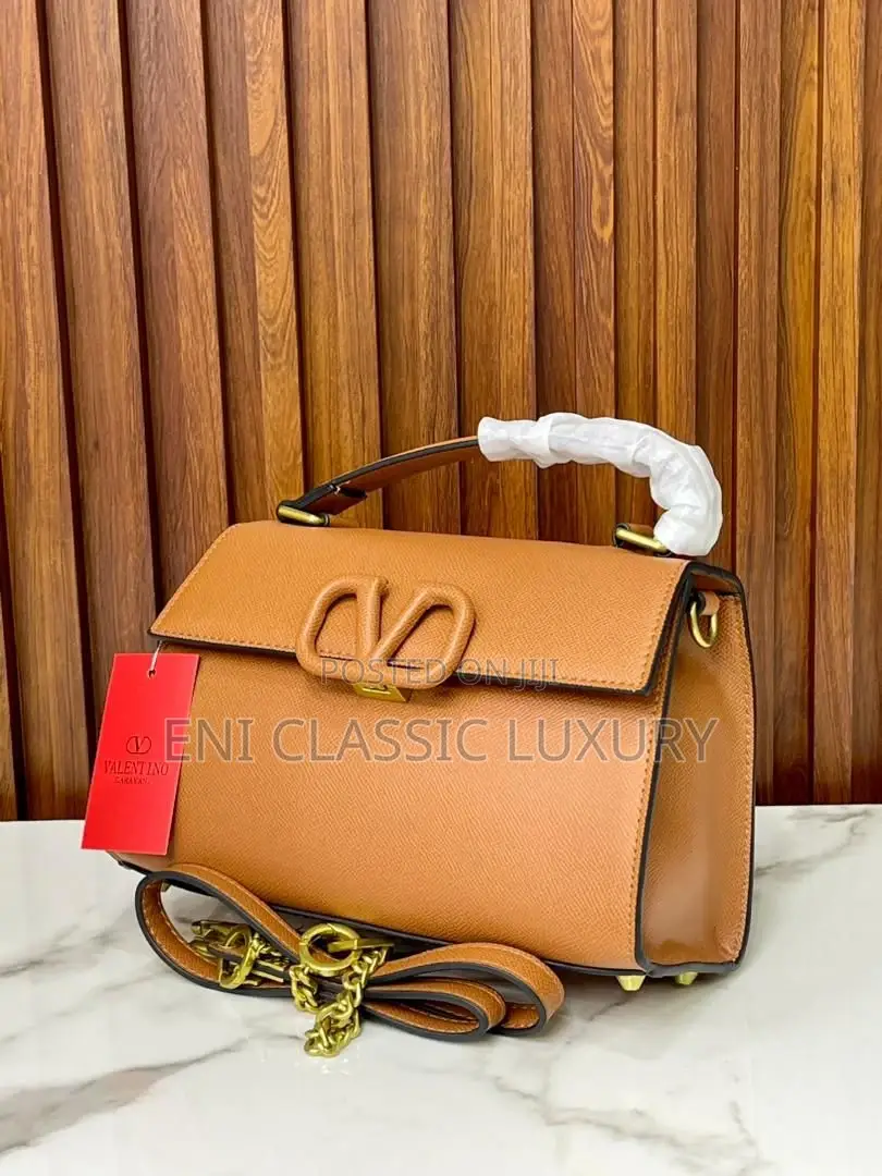 High Quality Women's Bags Valentino Available in Store