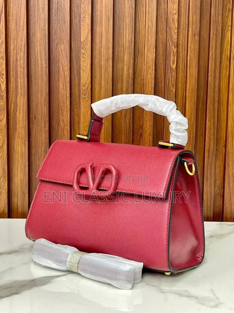 High Quality Women's Bags Valentino Available in Store