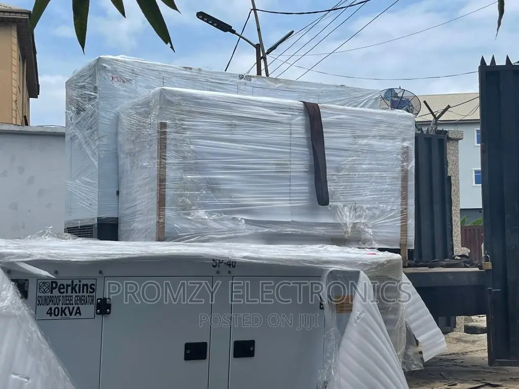40kva Perkins Diesel Soundproof Generator 100% Copper Coil