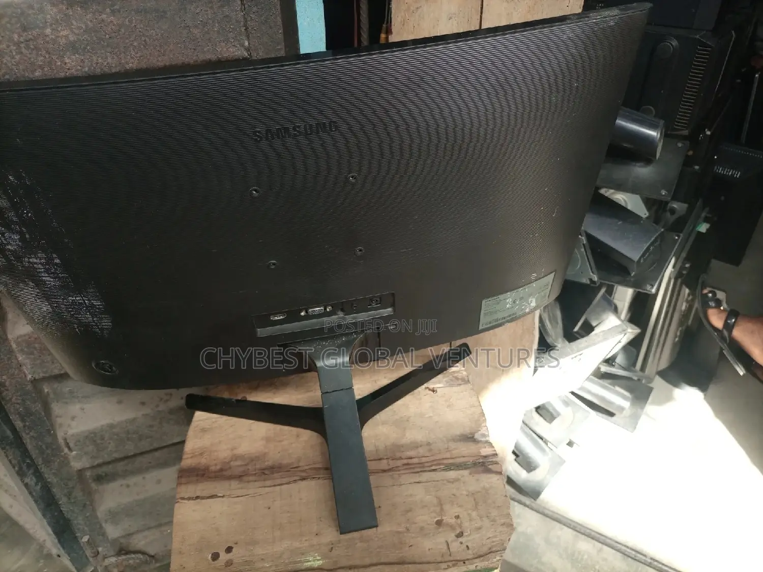 24 Inches Samsung Monitor