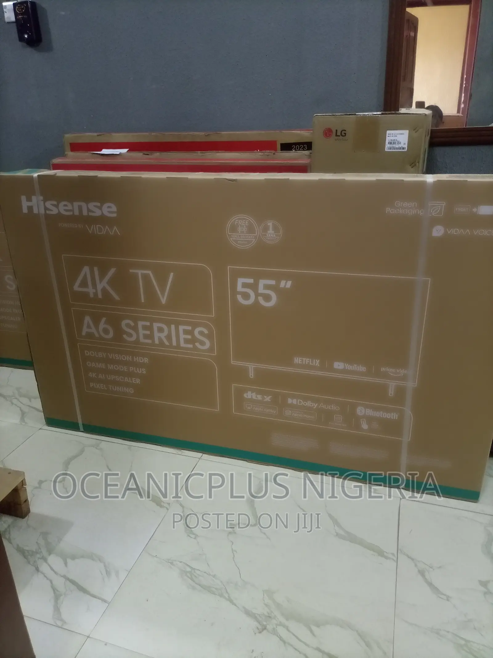 Uhd 55inch Hisense Smart Tv