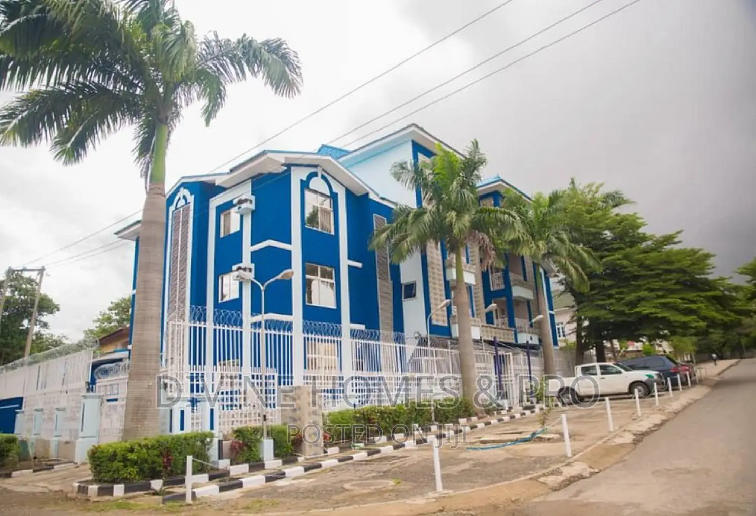 Furnished 16bdrm House in Garki Area 2 for sale