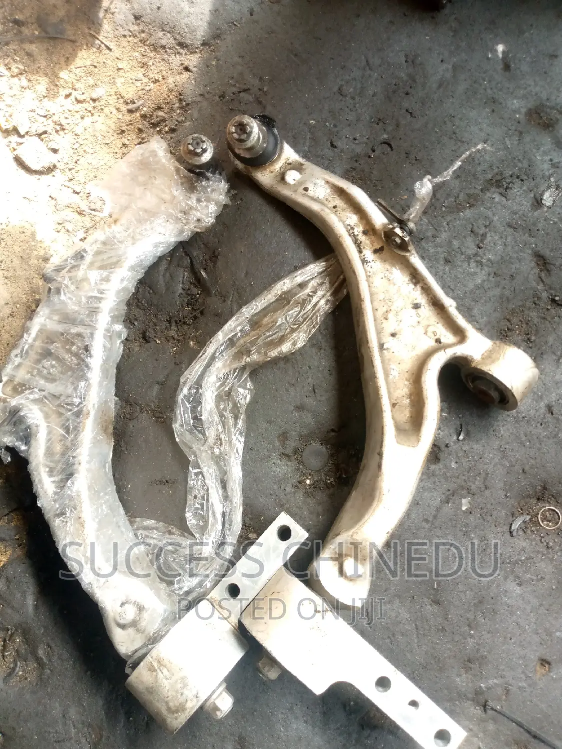 The Two Front Lower Arm for Pilot/MDX 2012 Direct Tokunbo