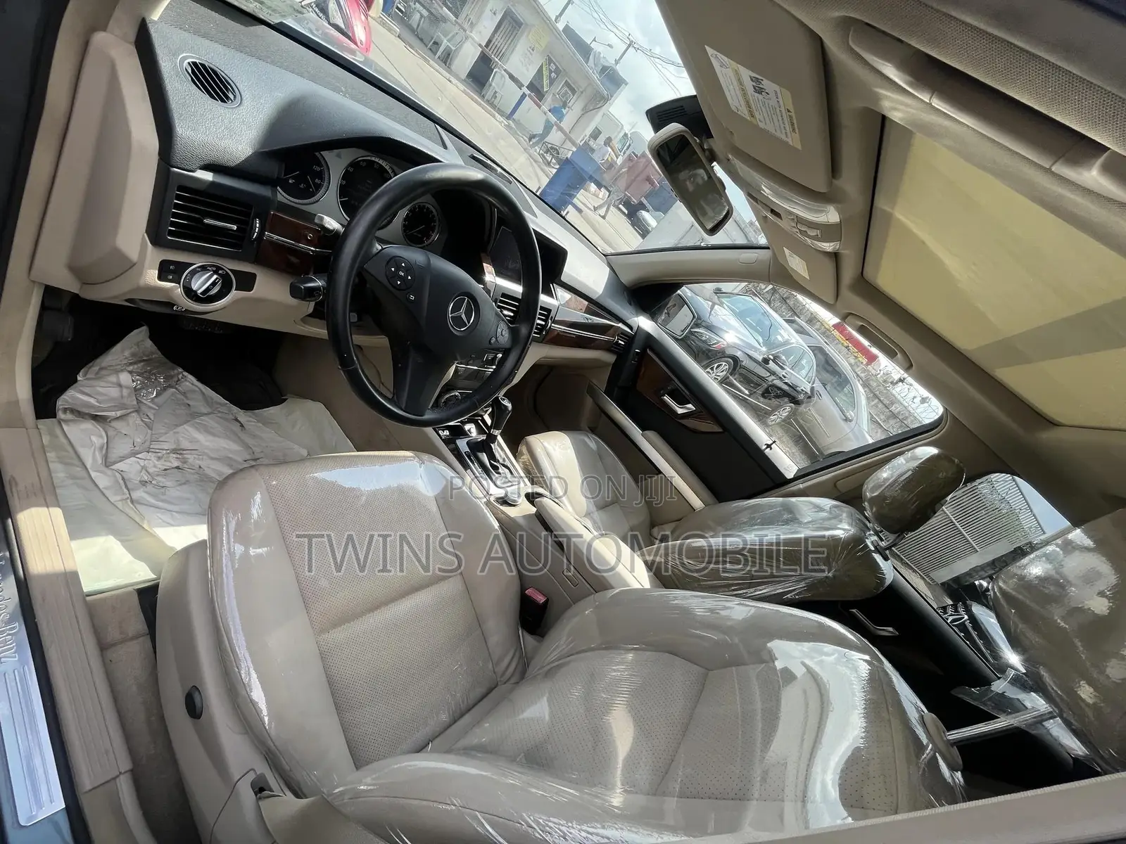 Mercedes-Benz GLK-Class 350 4MATIC 2012 Gray