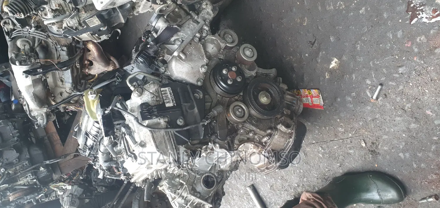 Complete Engine for Toyota Highlander 2012 4wheel 2gr