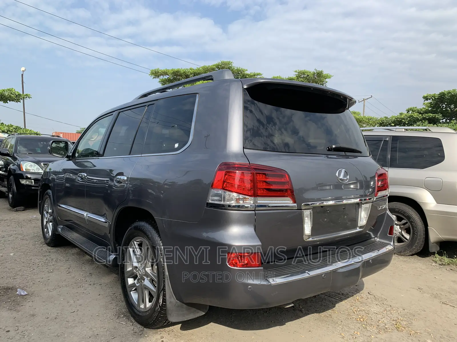 Lexus LX 570 AWD 2015 Gray