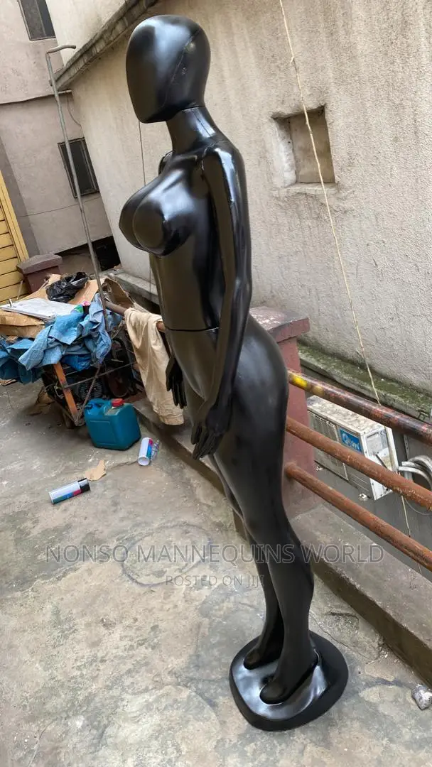 Female Size 10 Plastic Black Egg Face Mannequin