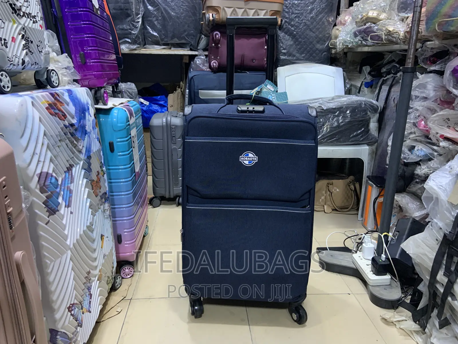 Quality Imported Stock Material Travel Luggage