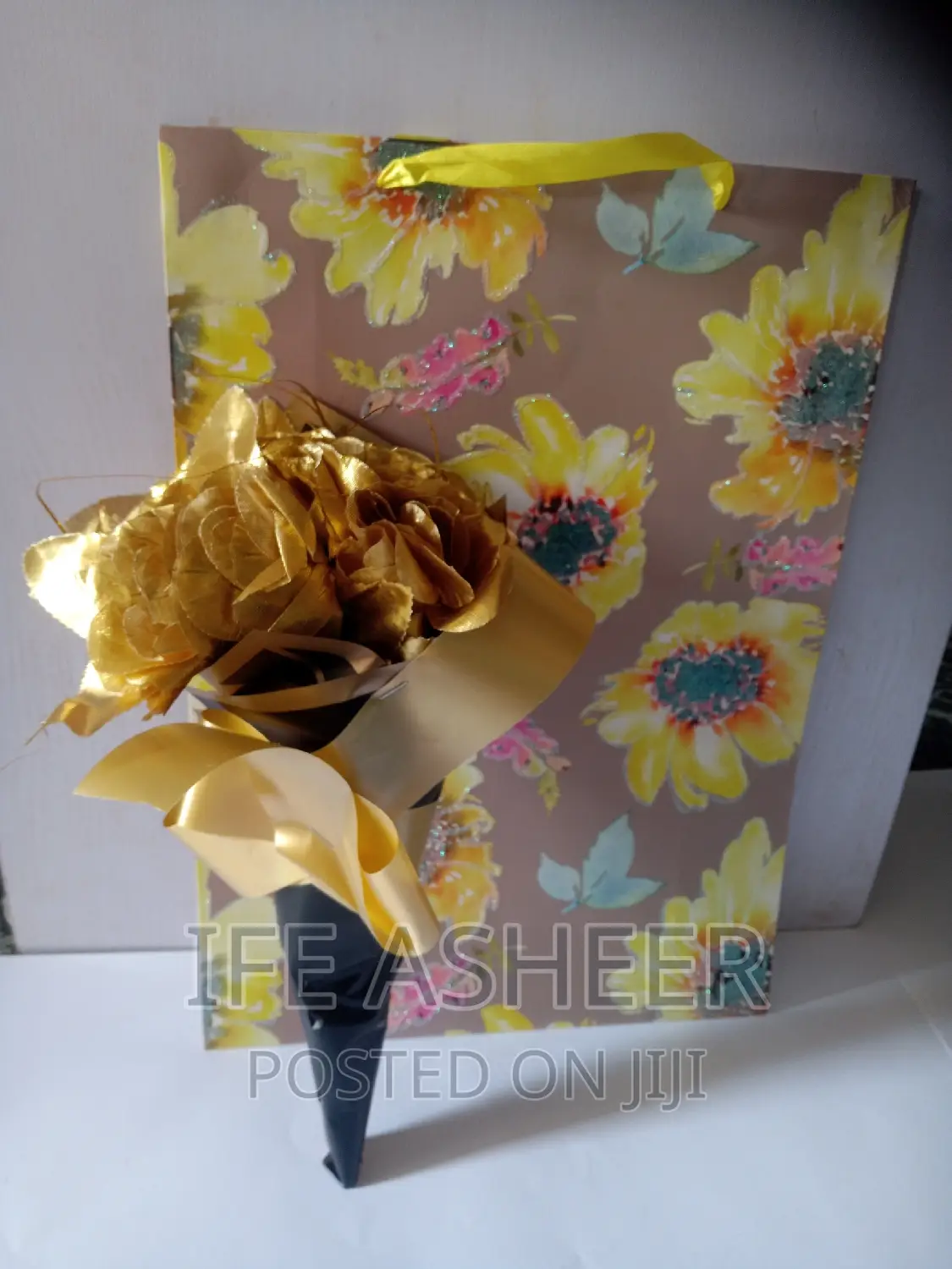 Rose Flower for Loved Ones Inside a Fancy Bag 005 - Gold
