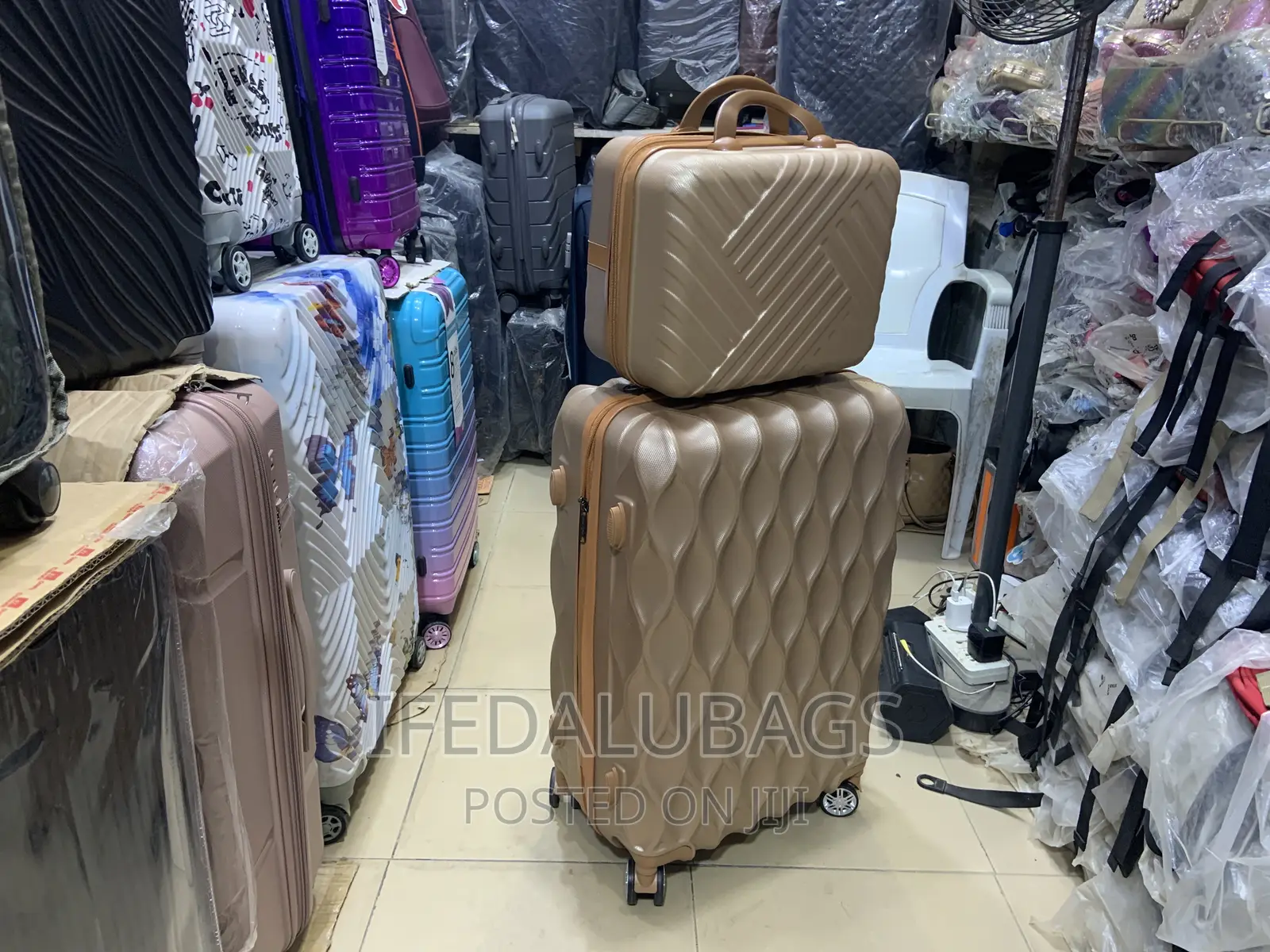Medium Size Plastic Travel Luggage With Carry on Kit