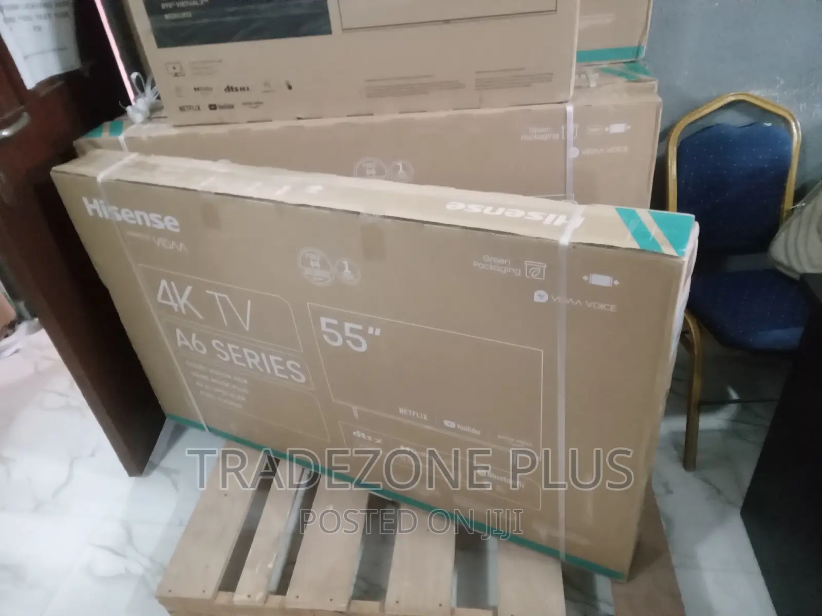 New in Hisense 55'' Smart T v With Youtube+Netflix
