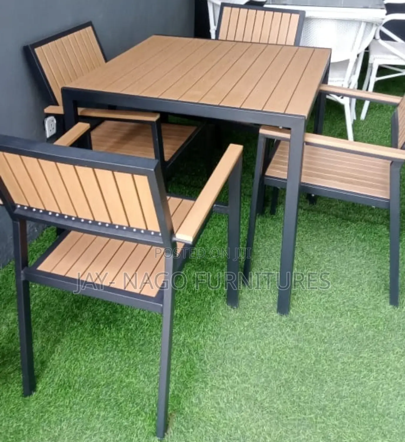 Outdoor Executive Wooden Mix With Iron Table and Chairs