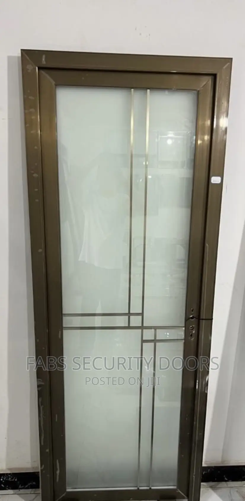 750 Toilet Door