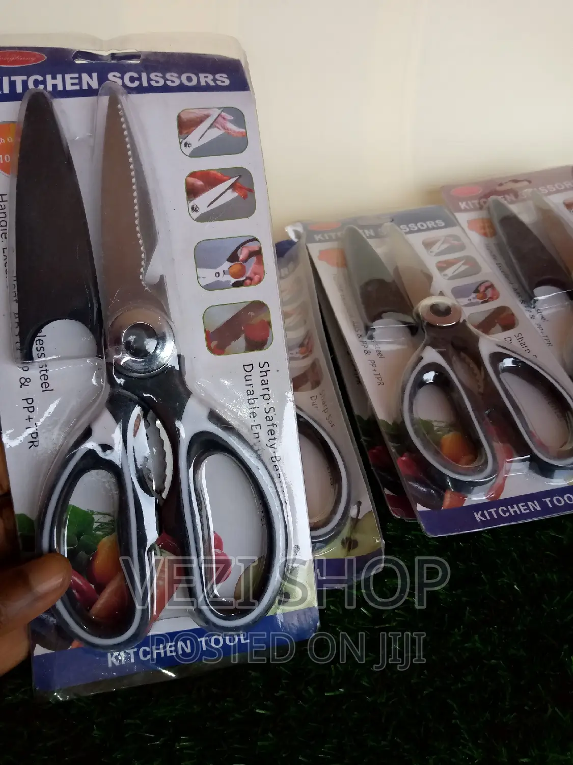 Kitchen Scissors for Chickens, Turkey