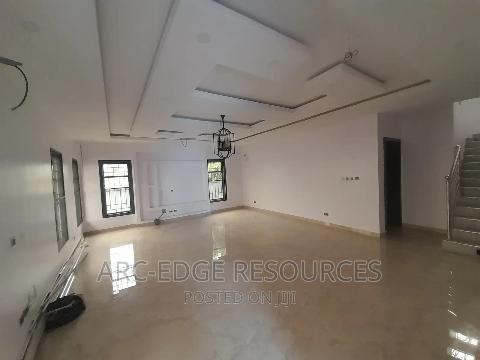 6bdrm Duplex in Ago Palace for sale