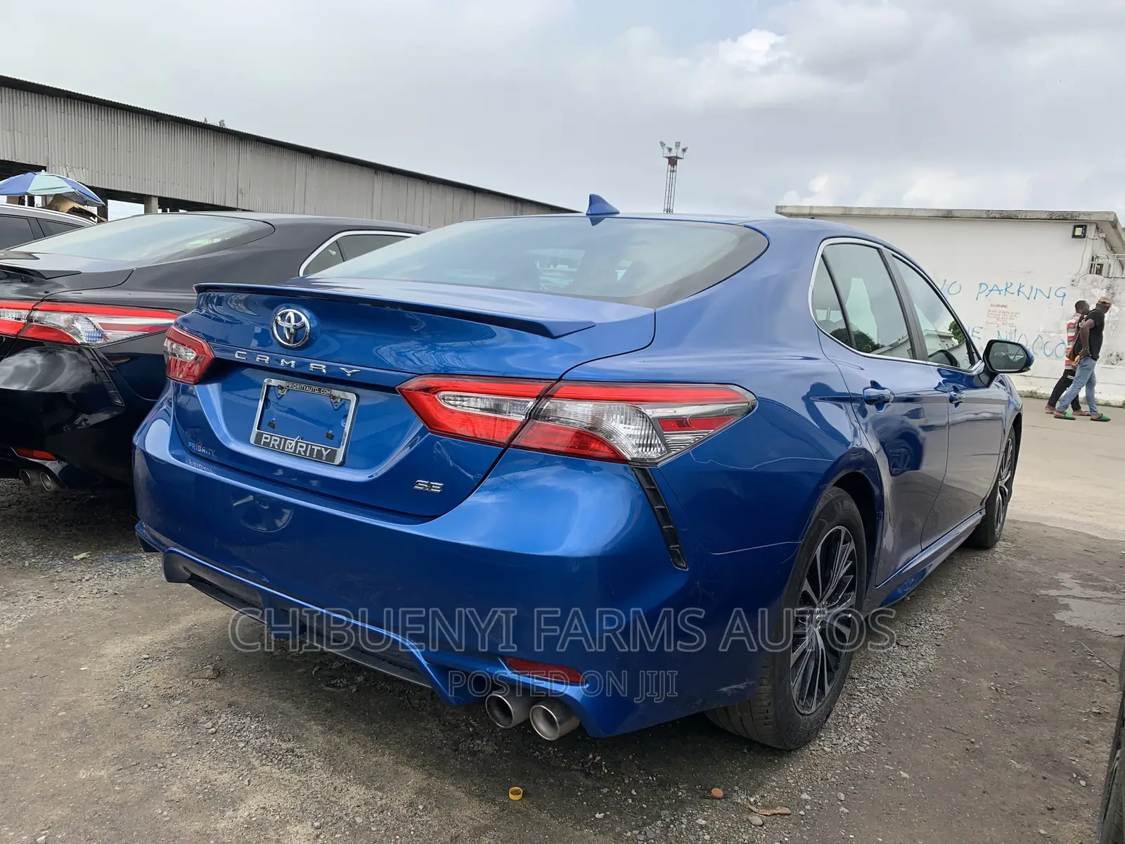 Toyota Camry SE (2.5L 4cyl 8A) 2019 Blue