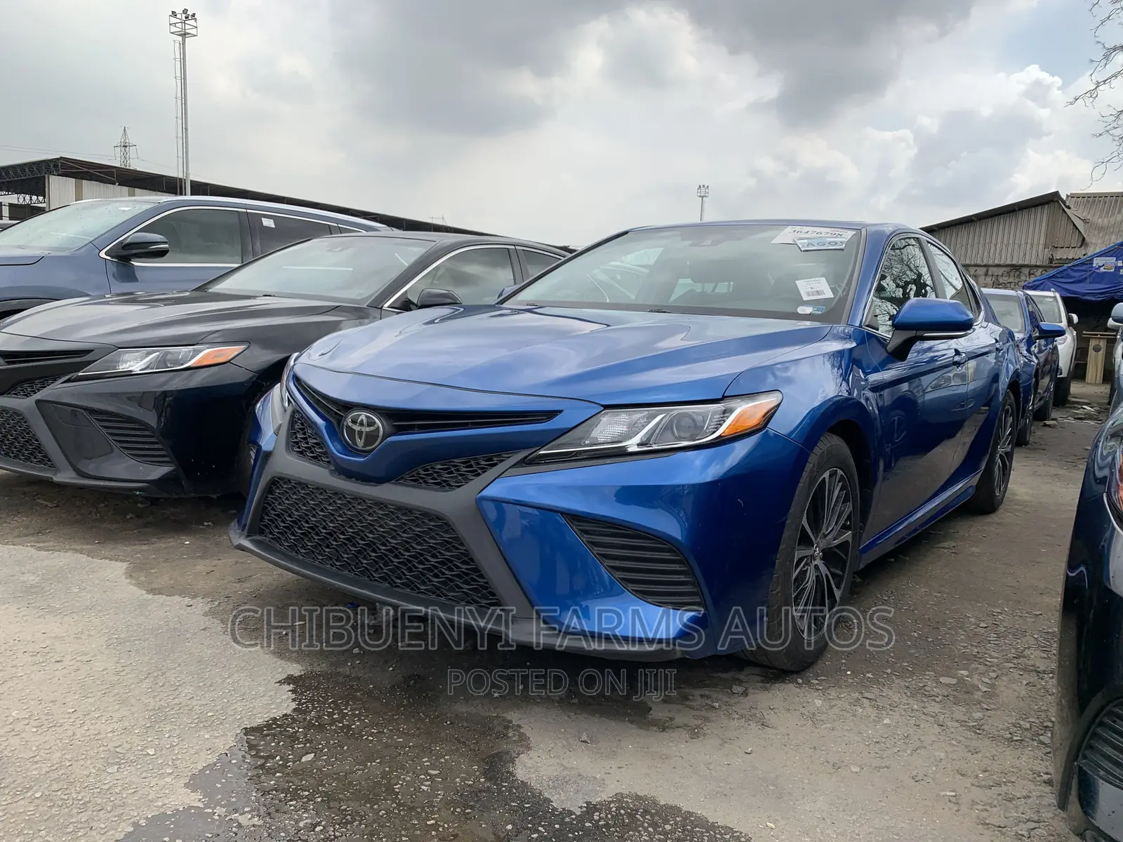 Toyota Camry SE (2.5L 4cyl 8A) 2019 Blue