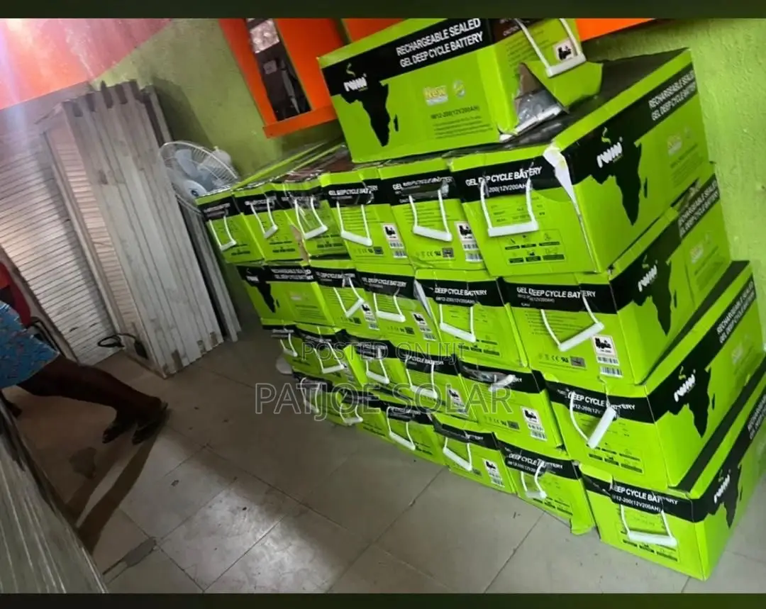 Iwin Super Battery 12v200a