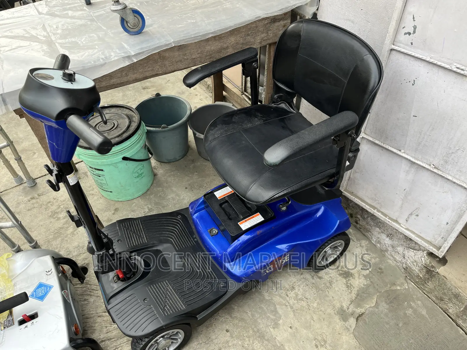 Double Front Tyres Scooter Wheelchair