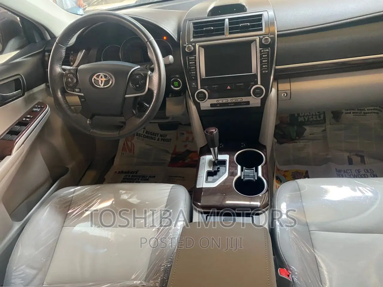 Toyota Camry XLE 4dr Sedan (2.5L 4cyl 6A) 2013 Silver