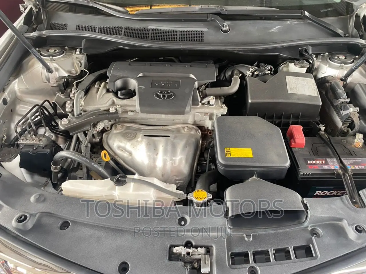 Toyota Camry XLE 4dr Sedan (2.5L 4cyl 6A) 2013 Silver