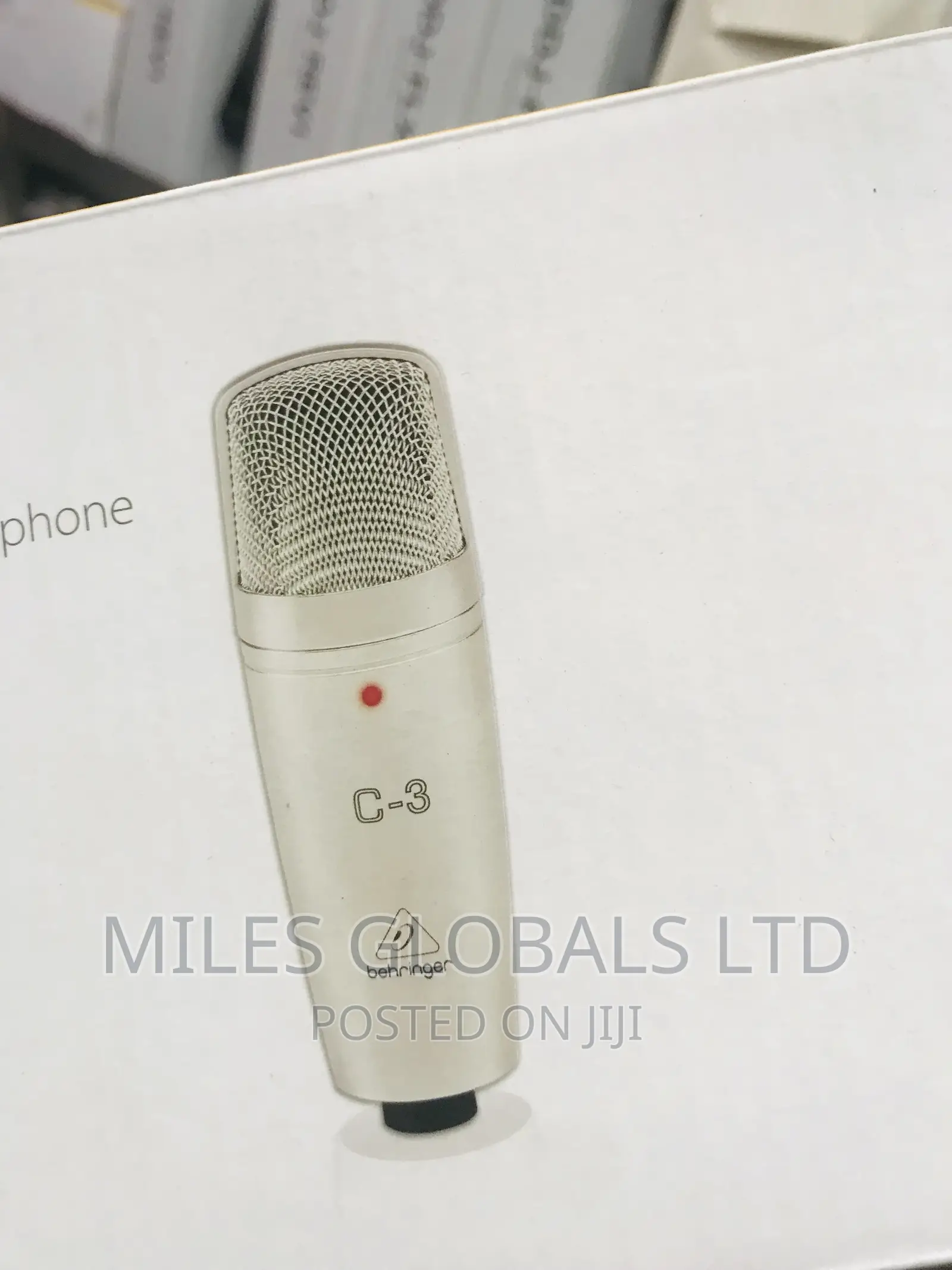 Behringer C3 Microphone