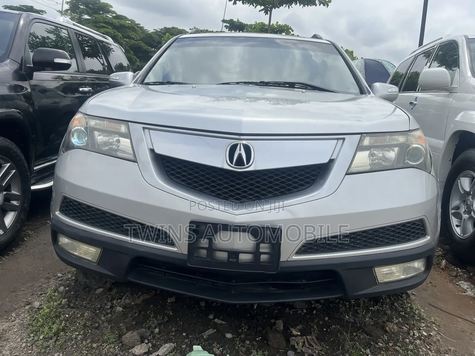 Acura MDX SUV 4dr AWD (3.7L 6cyl 6A) 2010 Silver