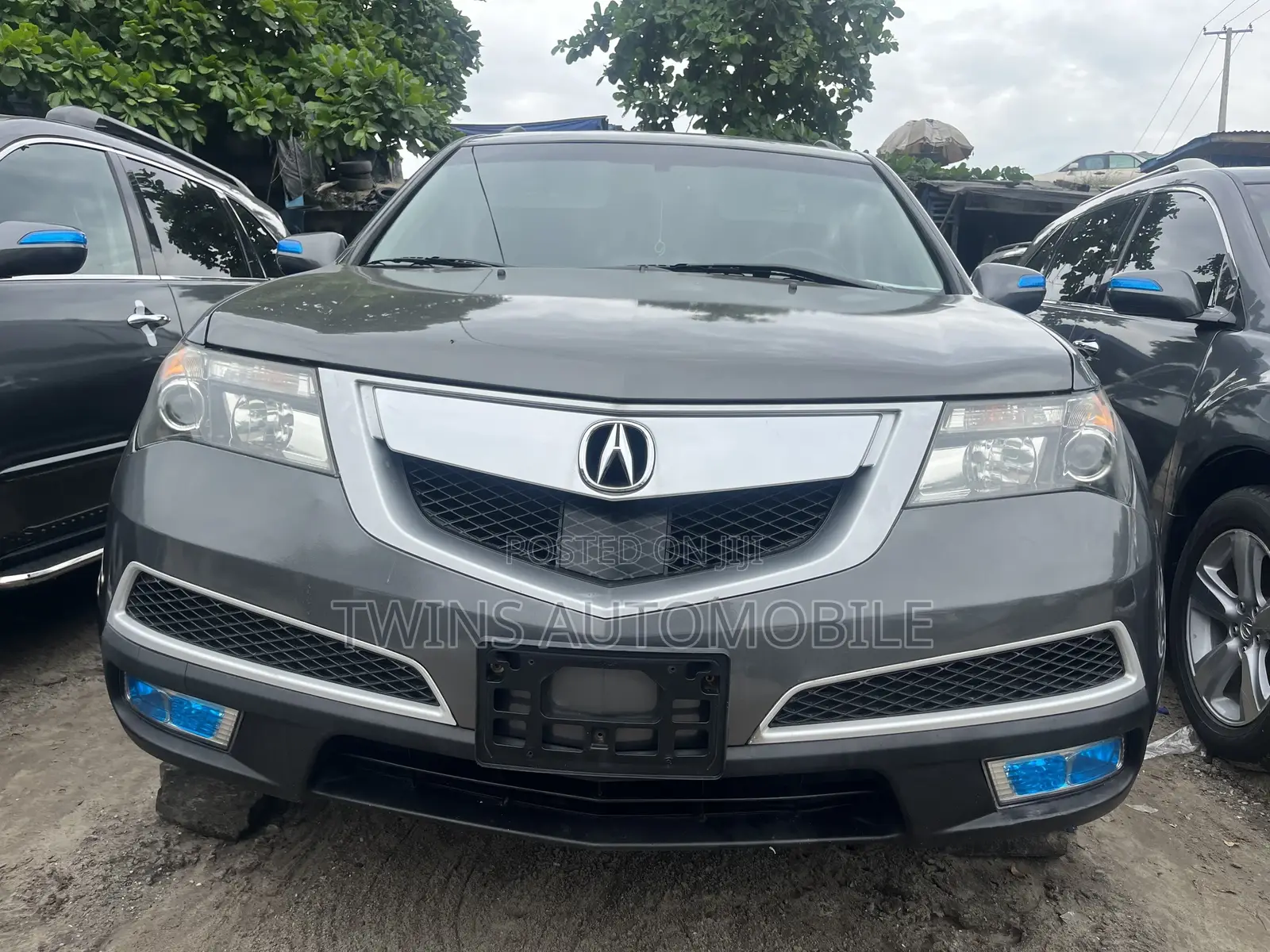 Acura MDX Advance Package SUV AWD (3.7L 6cyl 6A) 2011 Gray