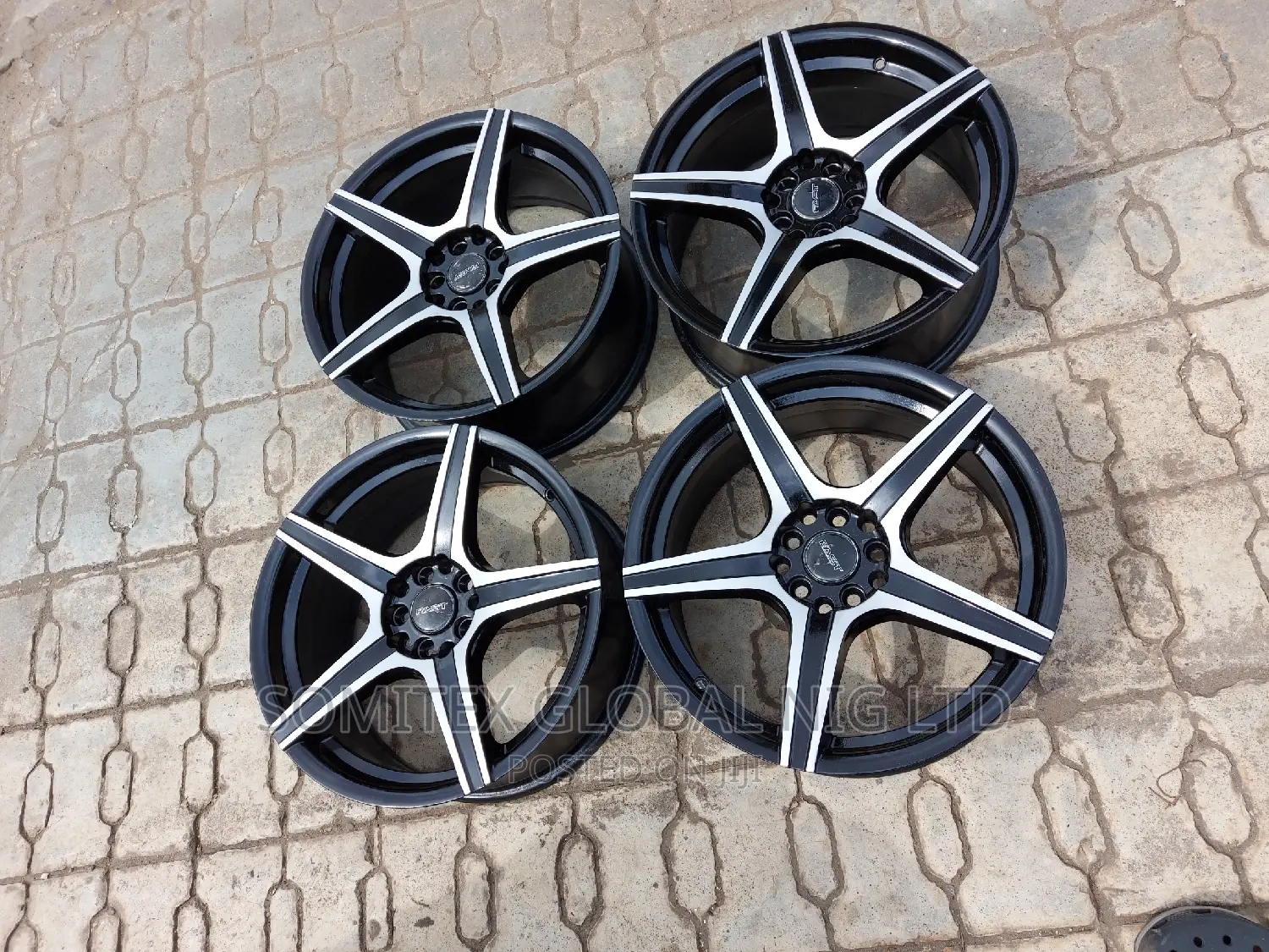 Toyota Corolla 17rim