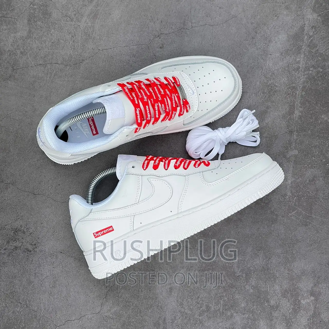 Supreme X Nike Air Force 1 Low White Sneakers
