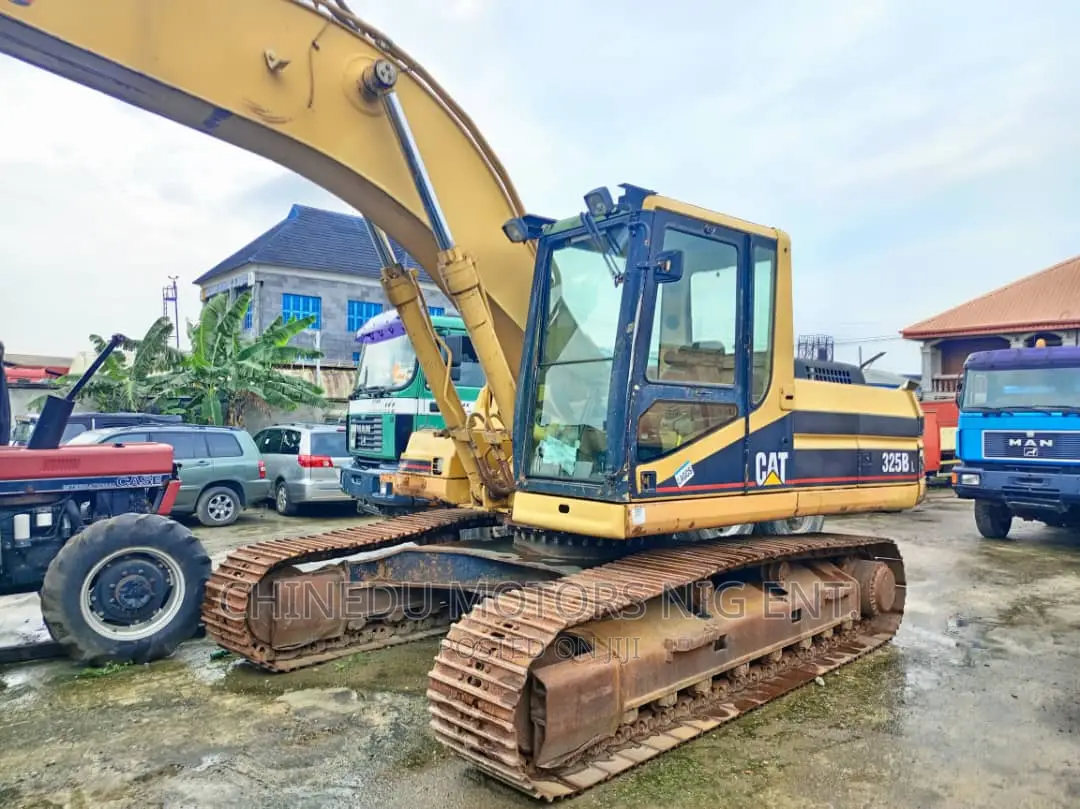Excavator 325