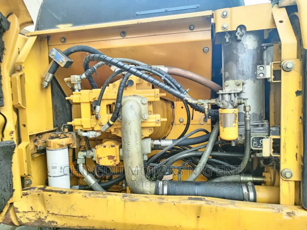 Excavator 325