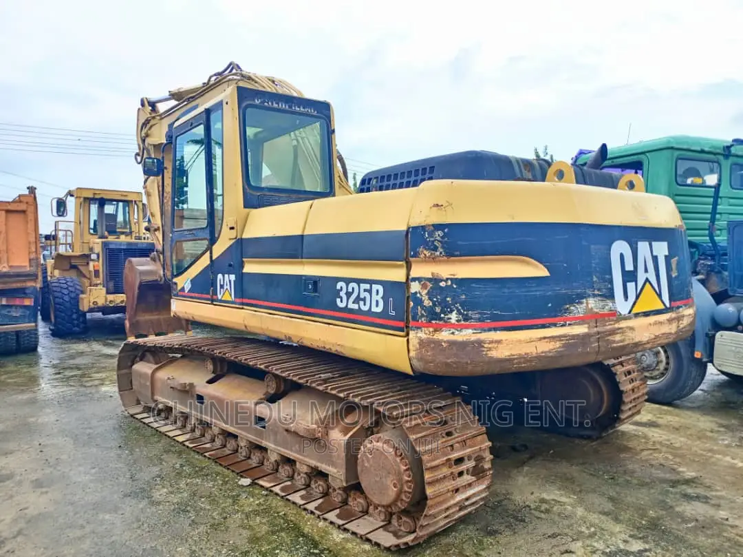 Excavator 325