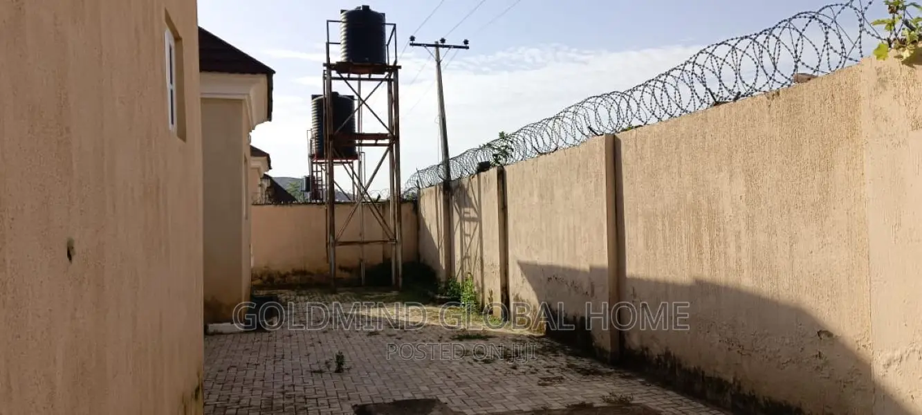 3bdrm Bungalow in Apo Abuja, Zone B for sale
