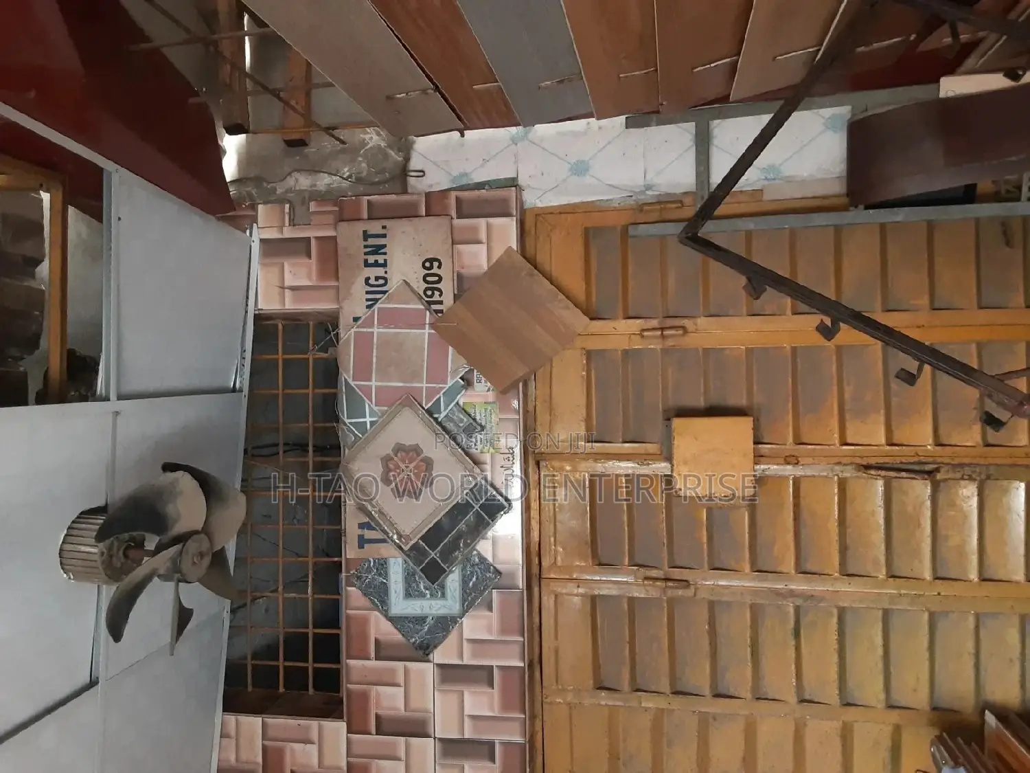 Vinyl Rubber Tiles,Wooden Floor and SPC Flooring
