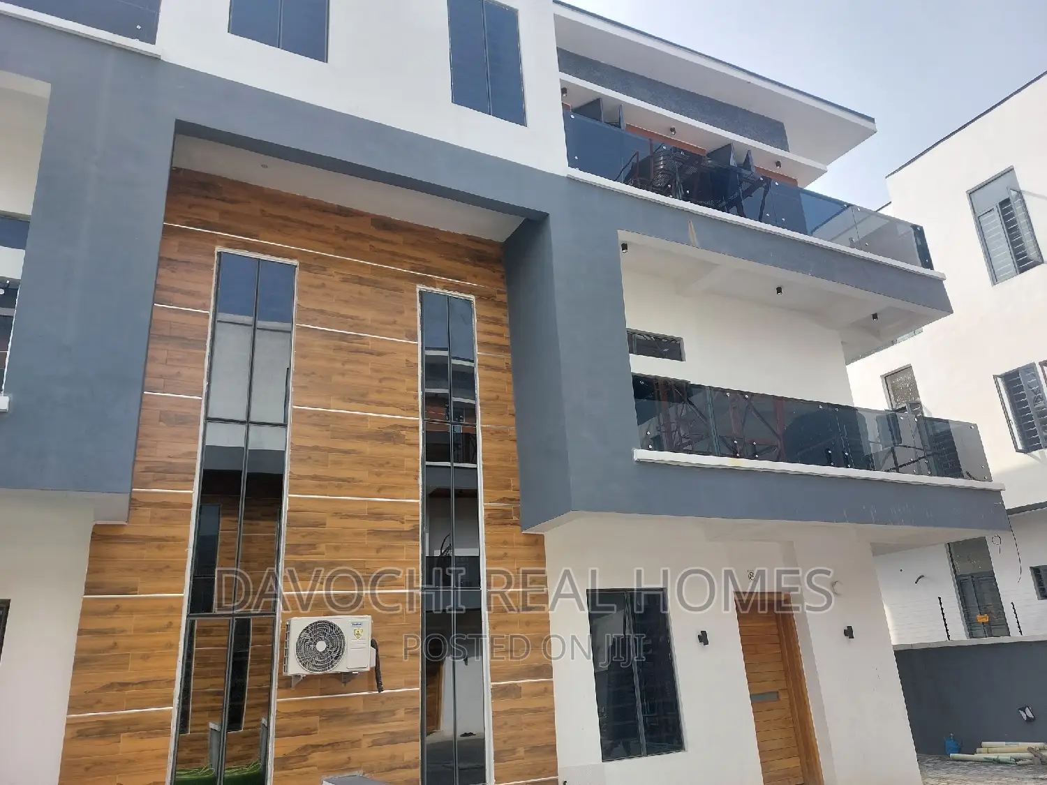 5bdrm Duplex in Ikate-Lekki for rent