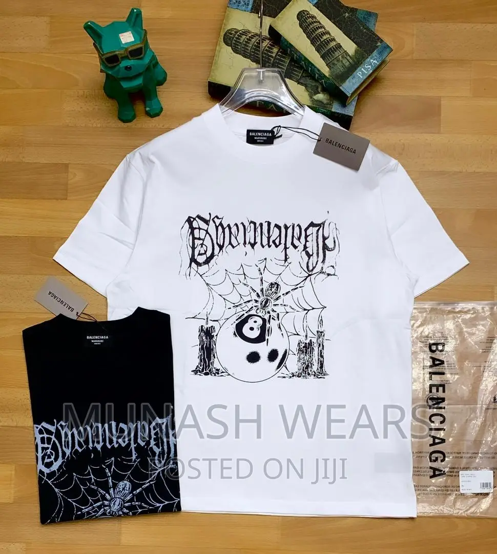 Luxury BALENCIAGA T-Shirt