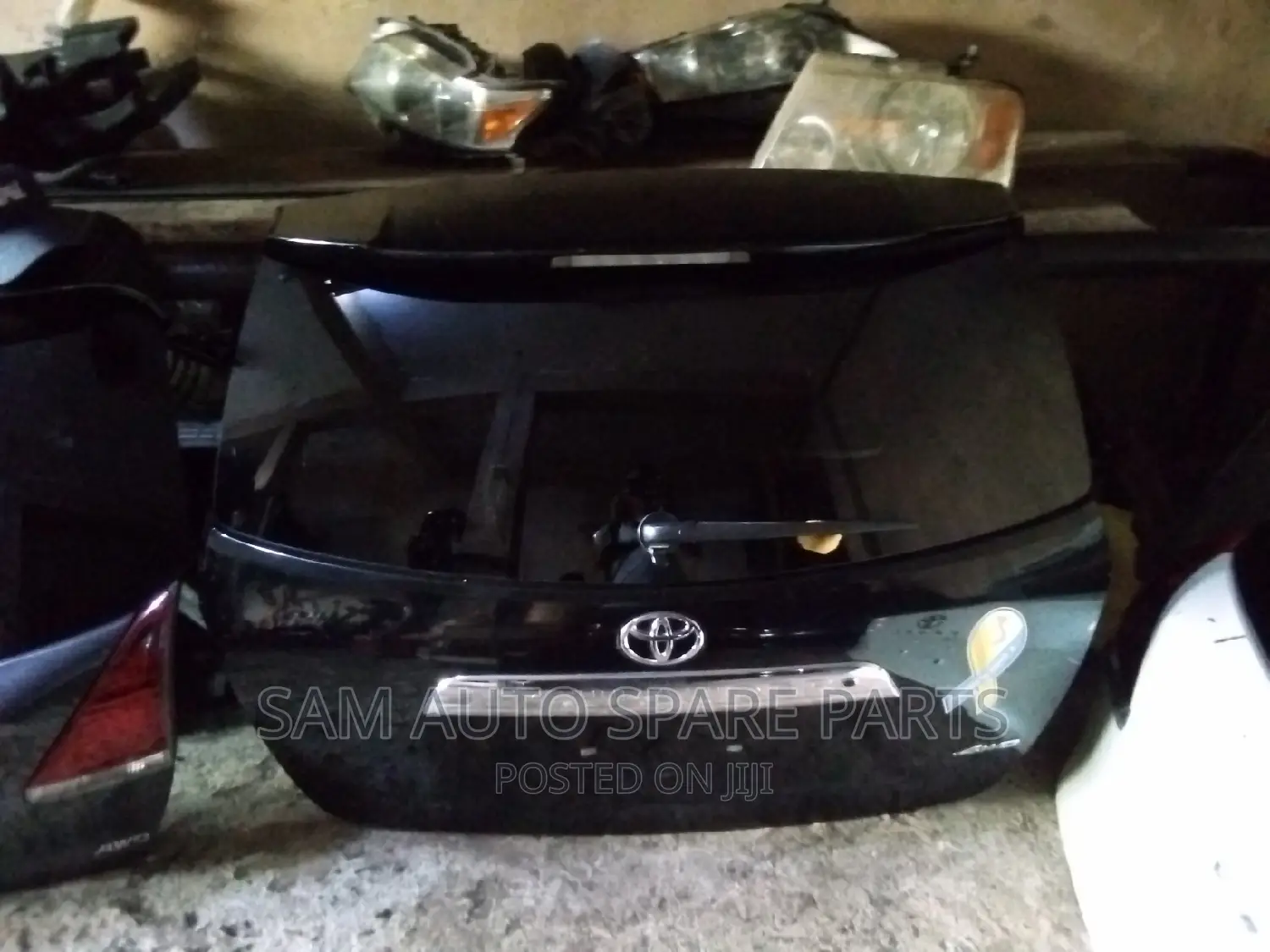 Toyota Highlander 012 Complete Boot