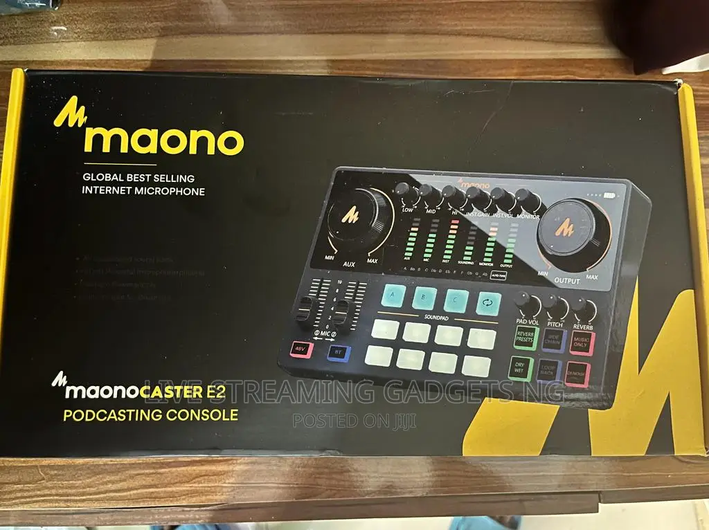 Maono E2 Caster Podcast, Streaming, Pro Recording Sound Card