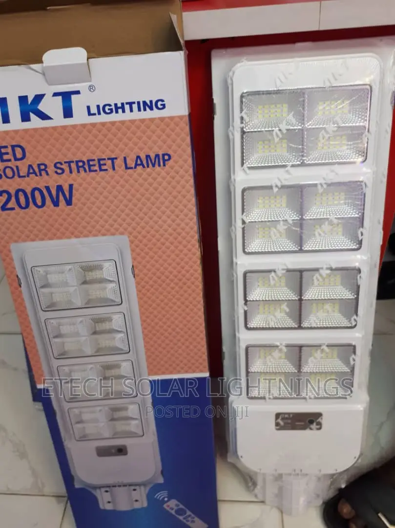 200 Wats Akt Solar Street Light