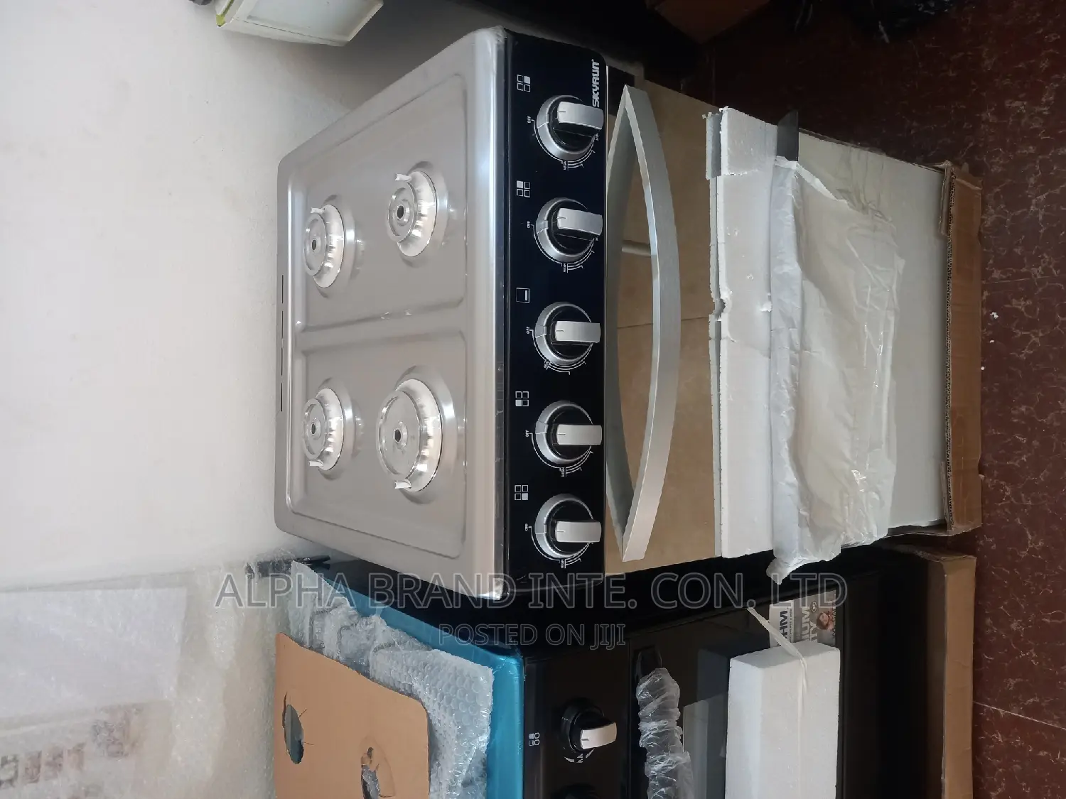 Skyrun Gas Cooker 4+0