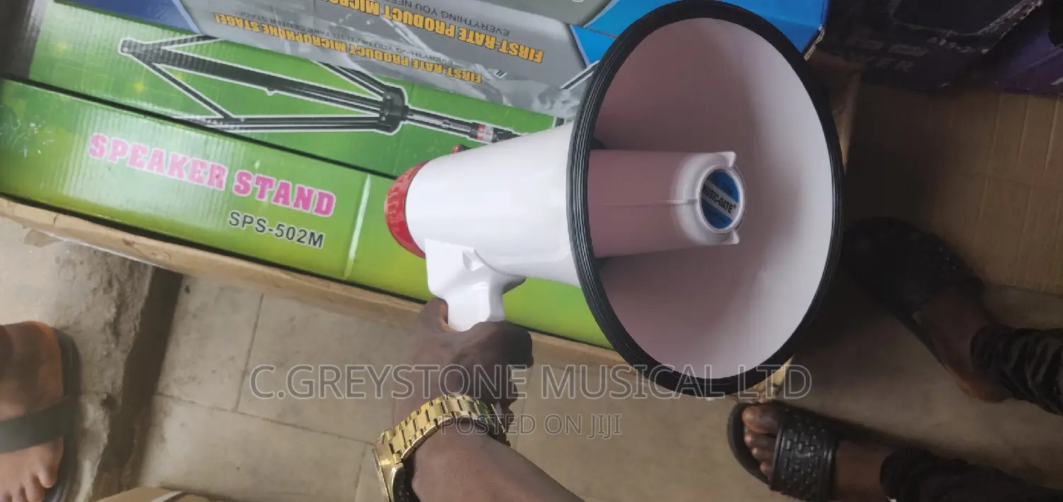 Megaphone TM_15